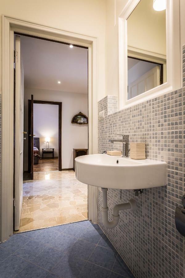 Ferrhouse Charm In Florence Two Lifts المظهر الخارجي الصورة